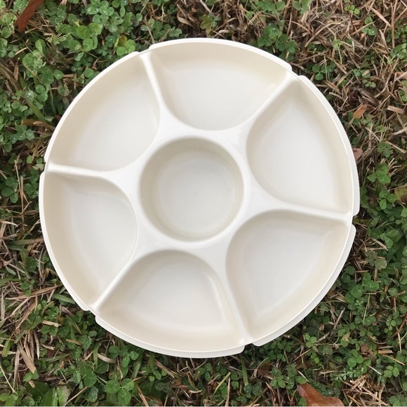 Vintage Tupperware Veg/Fruit/Chips and Dip Set w/Cover --  2 Piece Set - Picture 2 of 15